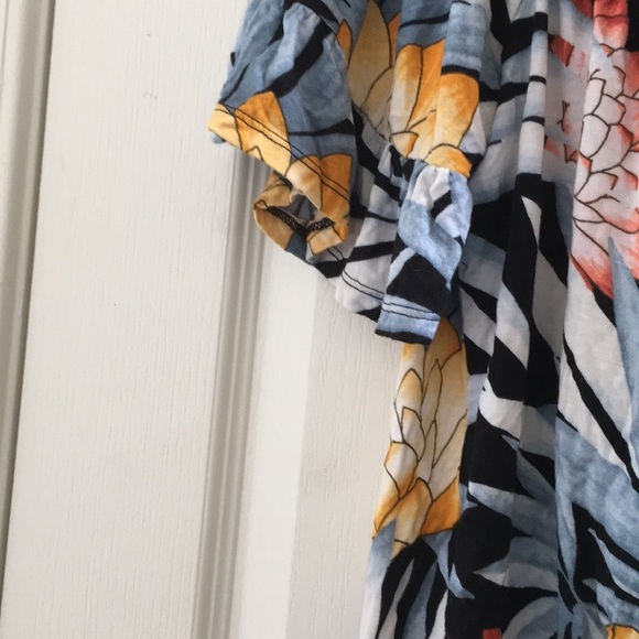 FINAL MARKDOWN FOREVER 21 top large - Picture 4 of 5